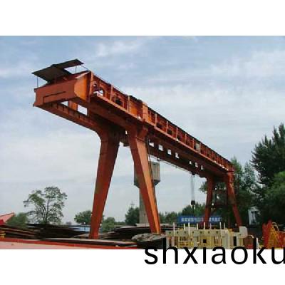 通(tong)用門(men)式(shi)起重(zhong)機(ji)